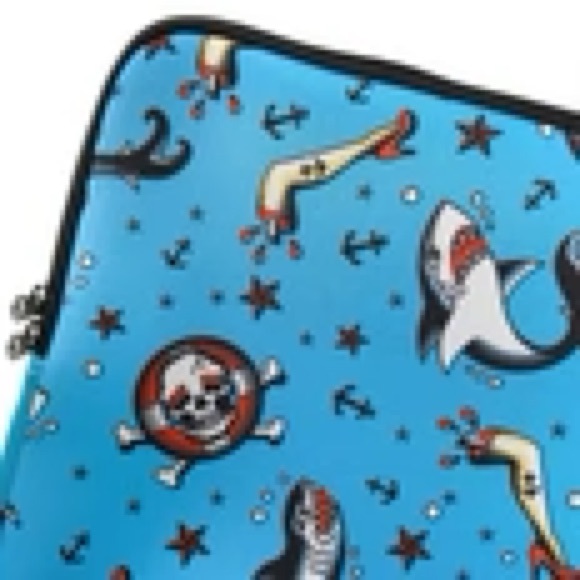 SOURPUSS SHARK ATTACK LAPTOP ZIPPED NEOPRENE CASE NEW carry bag college school - Picture 5 of 5